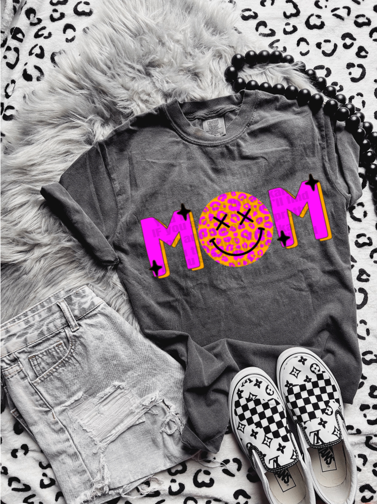 Mom x Neon
